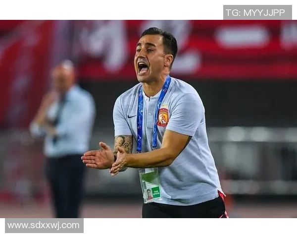 足球明星颜值巅峰时刻盘点超越球场的魅力与风采 足球明星颜值巅峰时刻盘点超越球场的魅力与风采