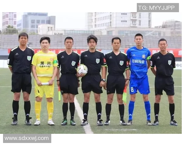 成都足球队强势领跑联赛积分榜以54分稳居第一位置